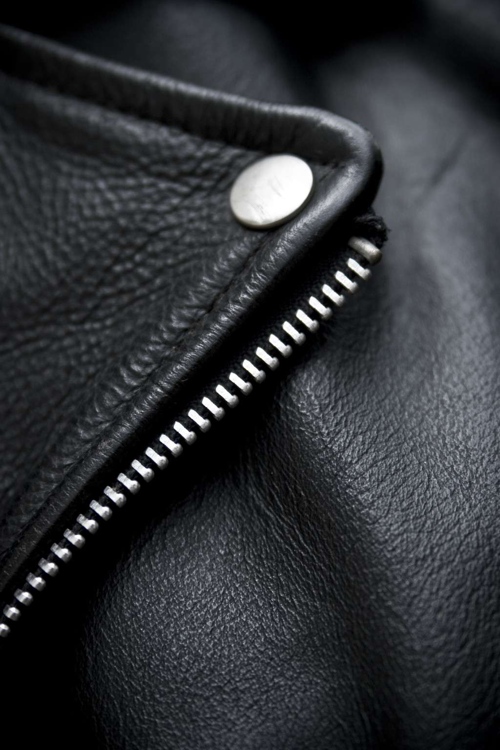 Comment teindre un blouson en cuir ? Alta Cuir